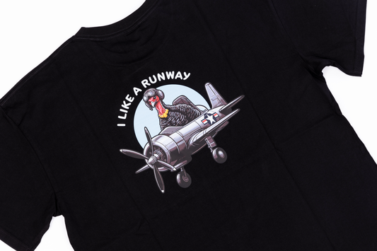 I like Runway - Black Tee